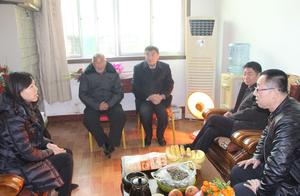 渭南市华州区委书记慰问华州皮影国家级代表性传承人