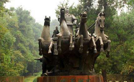 此皇帝平生只做了两件事，却让世人记住他的名字