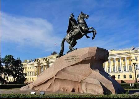 身为沙皇身份，有苦说不出，身边的人也不敢说