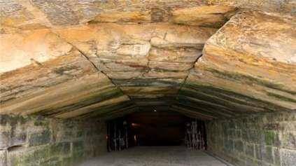 中国盗墓史上第一个的军方盗墓机构，人数竟然高达一个师