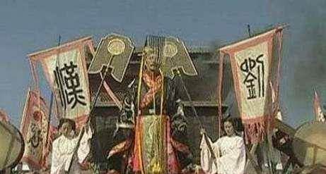 此人是开国皇帝，却埋在土堆之下，2000年无人可盗