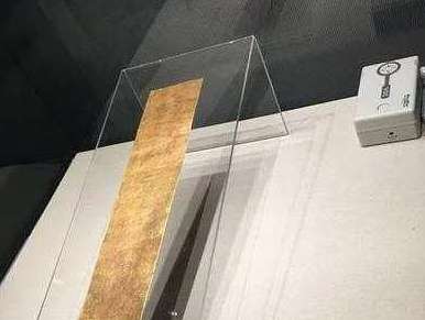 河南一农民发现古代一块金属，竟揭开武则天的本来面目