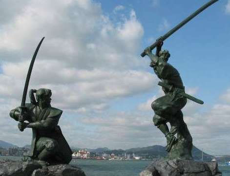 日本剑客佐佐木小次郎：创立“燕返”绝招