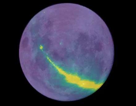 月球上出现神秘耀眼的绿色光束 这到底是怎么回事