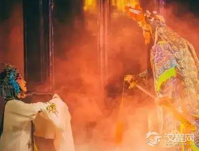 貂蝉送给关羽第二天后就自杀了 关羽到底对貂蝉做了什么