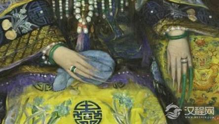 清朝妃子为什么要戴手指套？是为了好看吗