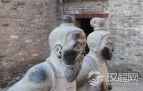 他是与秦桧齐名的大奸臣，死后无人安葬