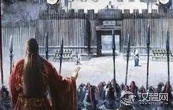 诸葛亮设空城计时，让4名士兵站门口扫地是什么用意？