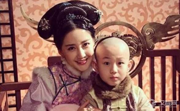 皇太极最早宠爱的女人是谁？不是宸妃海兰珠