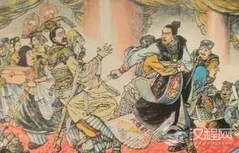 荆轲刺秦时，秦始皇为什么三次i都没拔出剑?