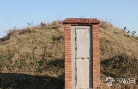 项羽后人那么多 为什么陵墓边荒草遍地无人清理呢