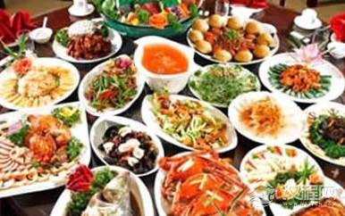 慈禧身边宫女的伙食待遇有多好？不比王公大臣差