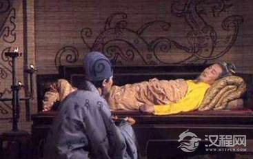 刘备在夷陵之战后，为何让诸葛亮自立为成都之主？