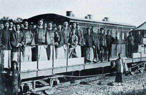 慈禧第一次坐火车提了3个可笑的要求，这三个要求是什么？