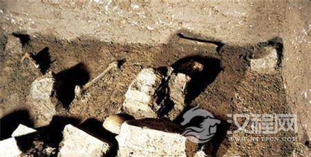 曹操高陵墓室出土文物达250多件