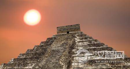 玛雅金字塔下方发现神秘坑洞