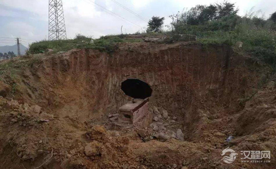 东莞一工地挖出不腐棺尸 面容清晰可见