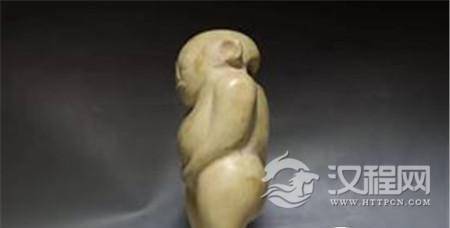 赤峰出土5300多年前陶塑人像