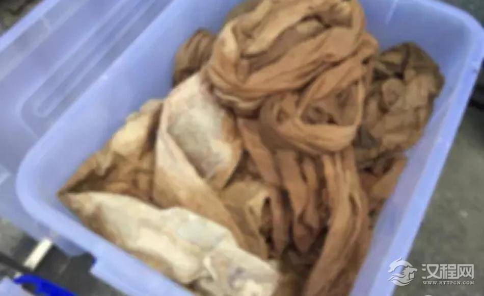 东莞一工地挖出不腐棺尸 面容清晰可见