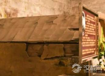 古代皇帝死后为什么要放三个月才能入葬？皇帝的遗体会腐烂吗？