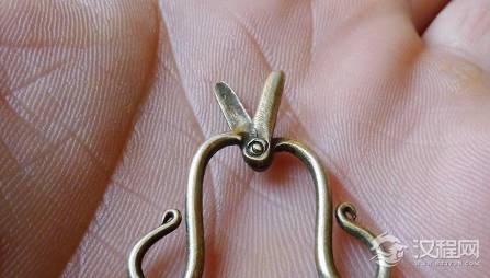 古代没有指甲刀，古人怎么剪指甲呢？