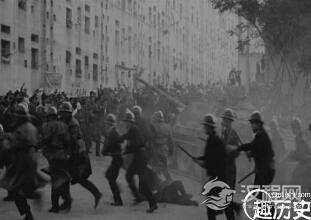 这两个国家因为一笔债务打了75年，最后讨债的却被灭掉了