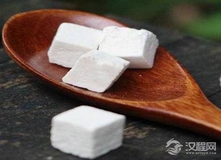 古人会不会早上会不会刷牙 牙刷又是谁发明出来的