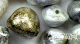 历史大揭秘：400年前西、墨沉船宝藏现大量金条银币