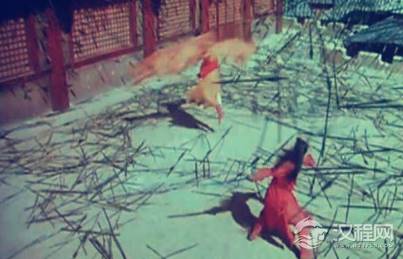 古代乱箭之下大侠都用兵器格挡 现实中真实存在吗