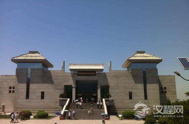 耗费38年时间修建完成，如今被誉为世界第八大奇迹