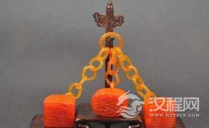 溥仪晚年几乎散尽宝物，但是最后一件竟然无偿上交国家。