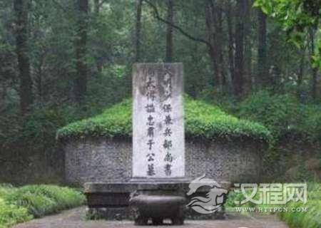 刽子手为了不违背自己的良心而自杀，都没有杀这位 大清官。