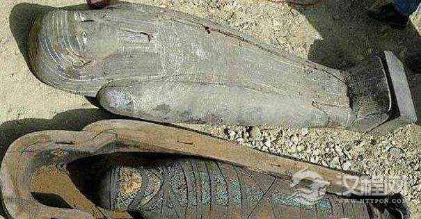 一个国际研究团队首次成功破译了埃及木乃伊的完整基因组！