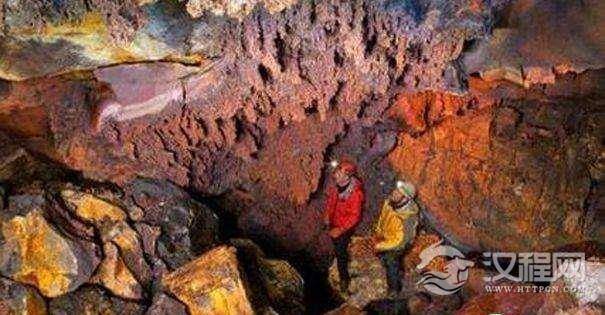 人们唯一没见过的就是火山内部的景象，火山内部长什么样?