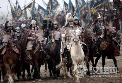 历史上成吉思汗后裔率领1万人攻陷印度，建立了最辉煌的时期。