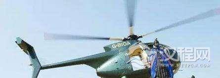 英鸟人康纳里成为不使用降落伞从高空安然堕地的世界纪录保持人