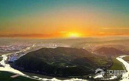 长白山上面有一座天墓是真的吗 小说里面东夏国确实存在吗