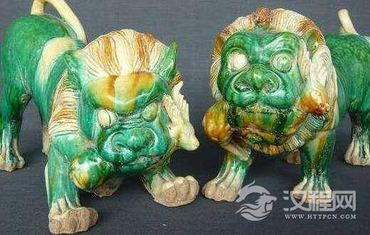 唐三彩主要是指哪三彩?有哪些颜色？