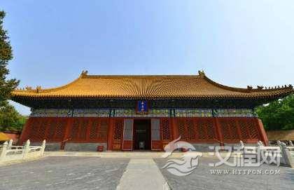 因为奸臣专横和流寇猖獗，明朝的裂痕由内而生