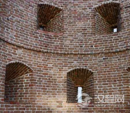 有关于巴士底狱的评价有哪些 巴士底狱住着的神秘人是谁