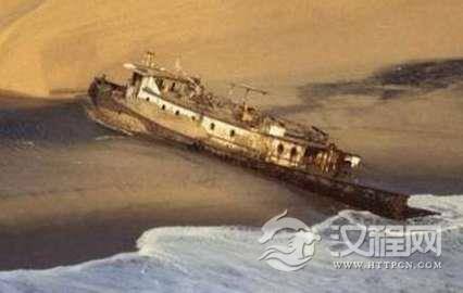 沙漠中500年前的“水管”被发现,里面却全是金币