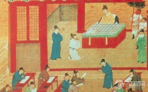 户部尚书和太子太师都是从一品，哪个的地位更高？