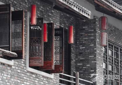 为什么古代的窗户都是纸糊的，刮风下雨怎么办