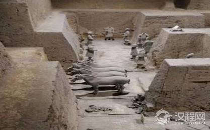 修建秦始皇陵的工匠不是被杀了吗 司马迁为何还能详细描述内部构造