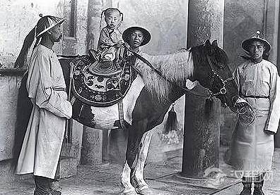 光绪和慈禧之间的关系是什么样的 慈禧连死前为何都要带走他