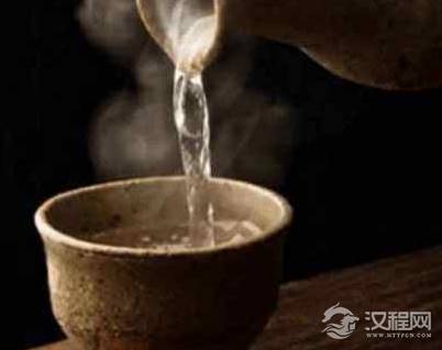 古代的人喝酒就像喝水一样大口喝 古人的酒到底有多少度