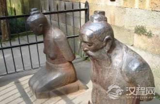 秦桧害死了岳飞，为何他的夫人王氏也跟着赔罪呢？