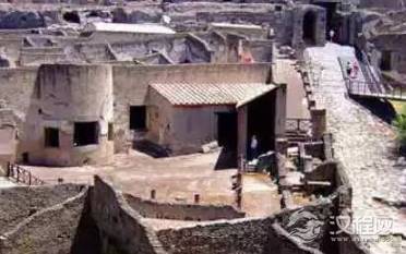 南昌发现汉墓，挖出失传“论语书简”。