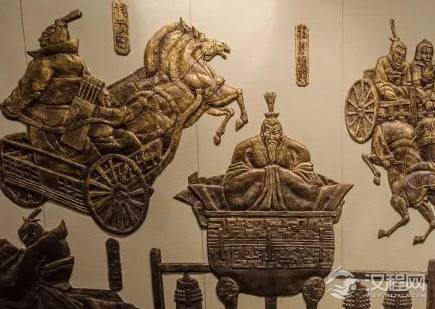 东周分为春秋和战国两个阶段 两者本质上的有区别是什么