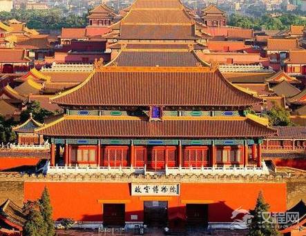 故宫牌匾上面的错字到底是怎么回事 为何明清两朝会连着错呢